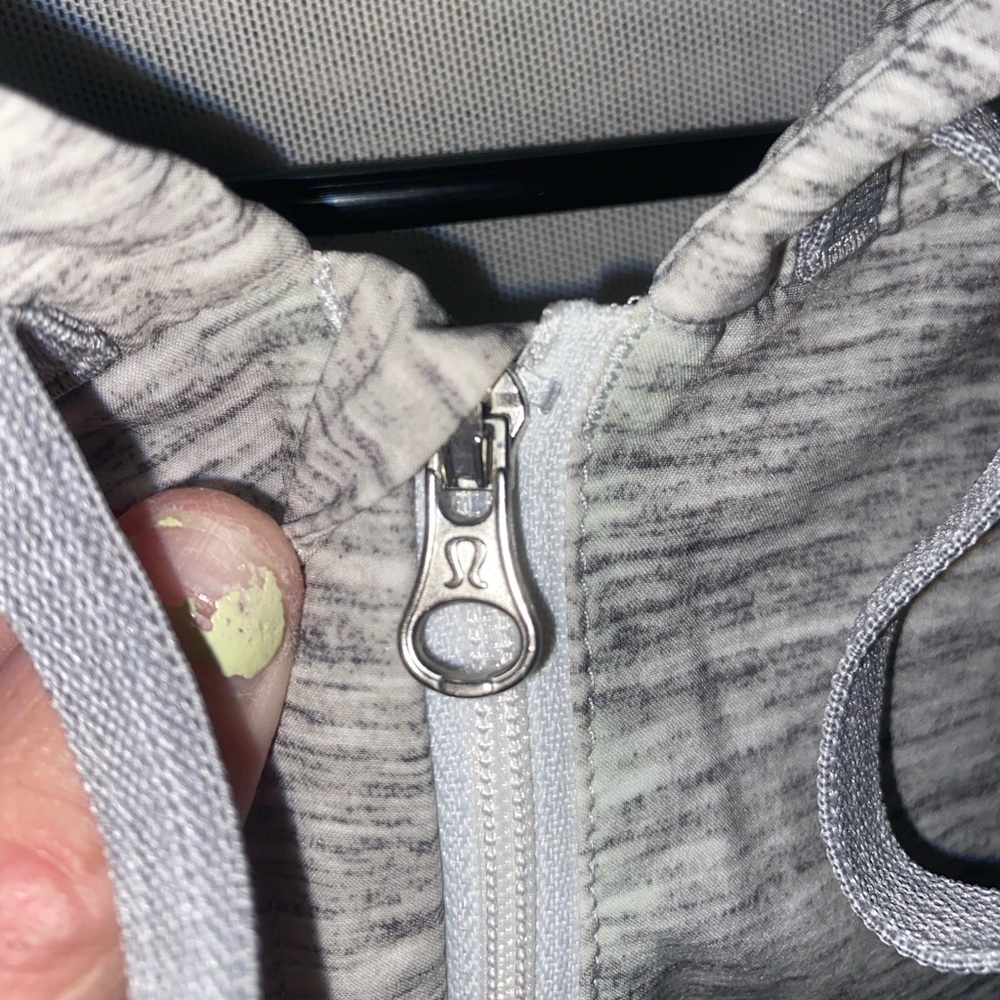 lulu lemon light weight zip up jacket